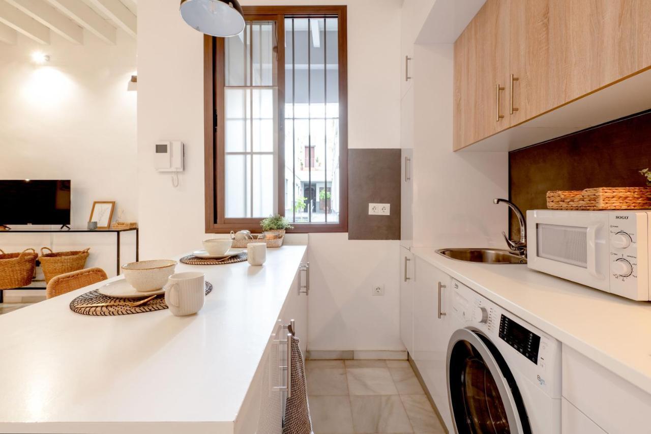 Home2Book Amelia'S Pottery, Triana Sevilla Bagian luar foto