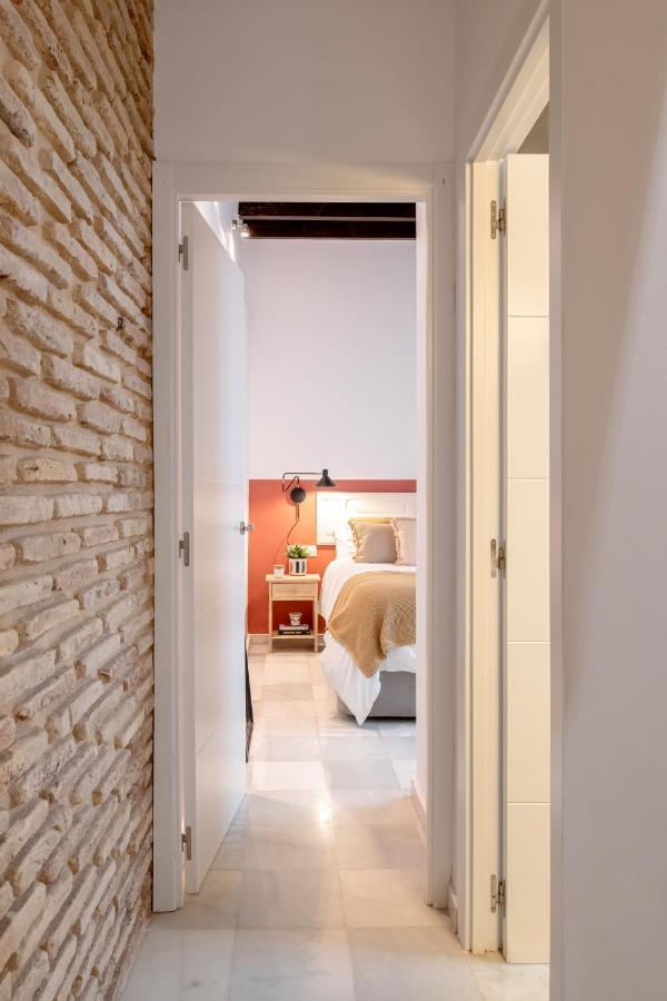 Home2Book Amelia'S Pottery, Triana Sevilla Bagian luar foto