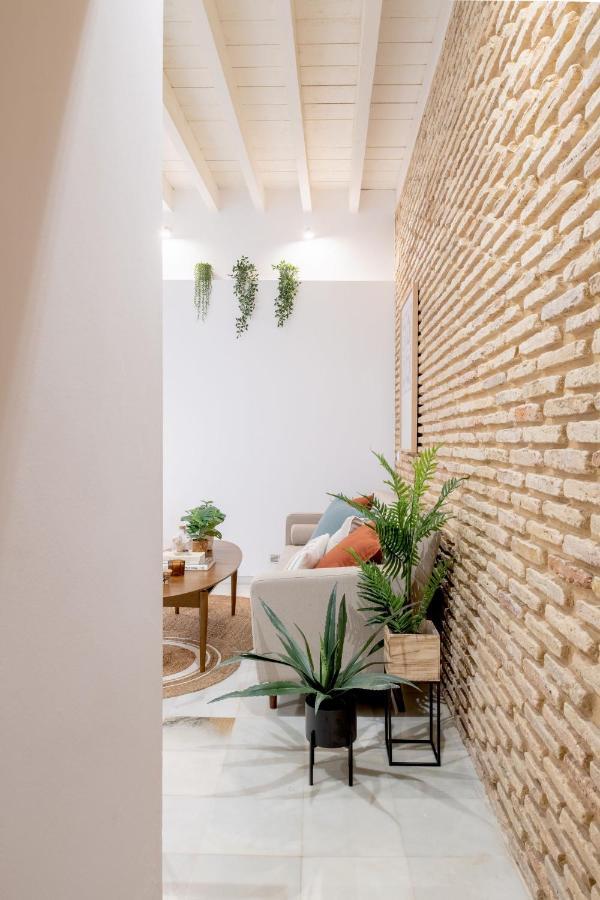 Home2Book Amelia'S Pottery, Triana Sevilla Bagian luar foto